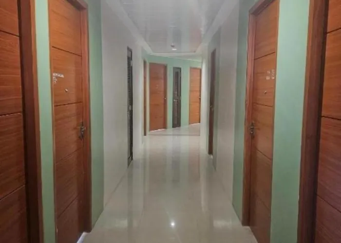 Near Anjo World Self Check In And Few Mins To Sm Seaside With Pool Gym Wifi Netflix Minglanilla