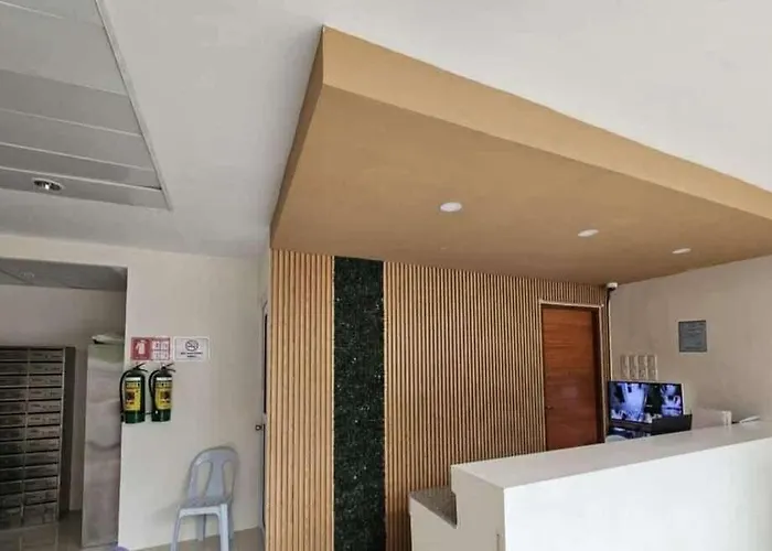 Near Anjo World Self Check In And Few Mins To Sm Seaside With Pool Gym Wifi Netflix *