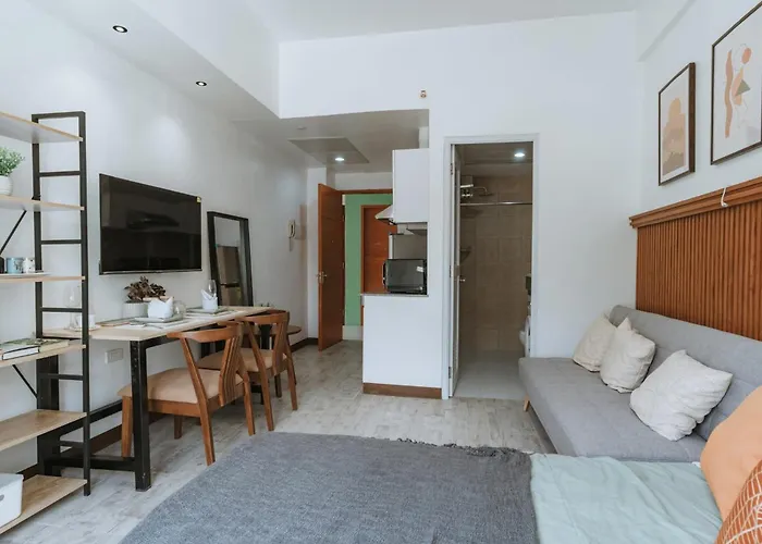 Privatunterkunft Near Anjo World Self Check In And Few Mins To Sm Seaside With Pool Gym Wifi Netflix *